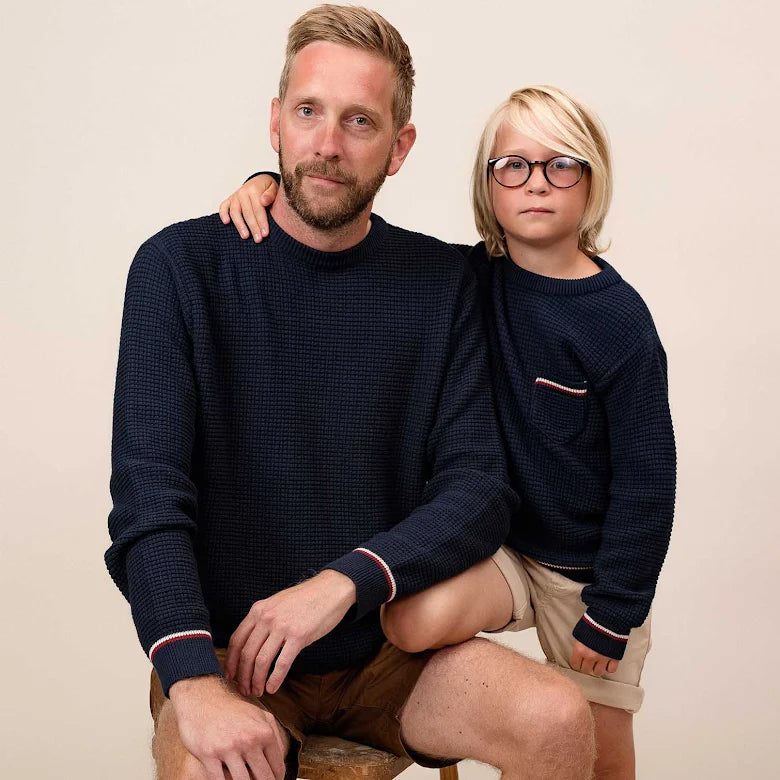 Ven Stickad Tröja i Ebbe Navy – tröja för vuxen